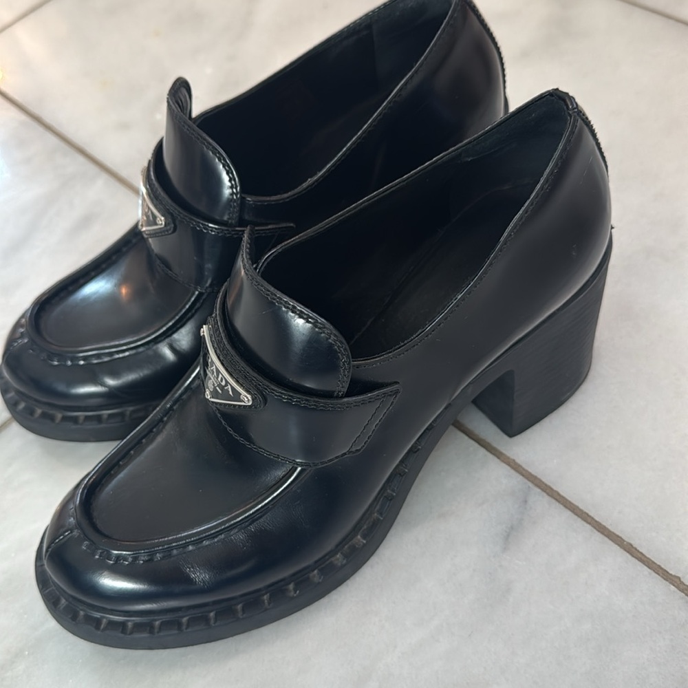 Prada Black Leather Loafers-Authentic - Picture 3 of 7